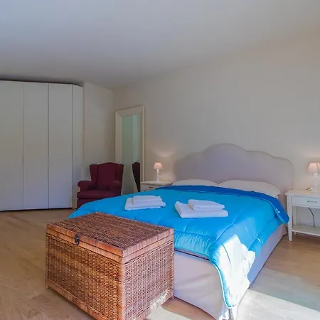Apartment Tulipani 8 * Tremezzo